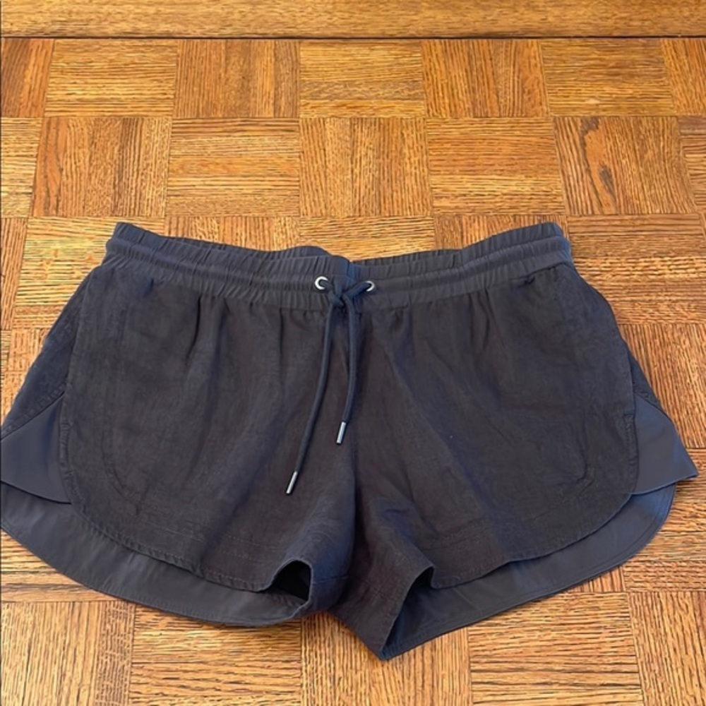Athleta Linen blend charcoal Black Athletic Shorts  Elastic Waist size 6